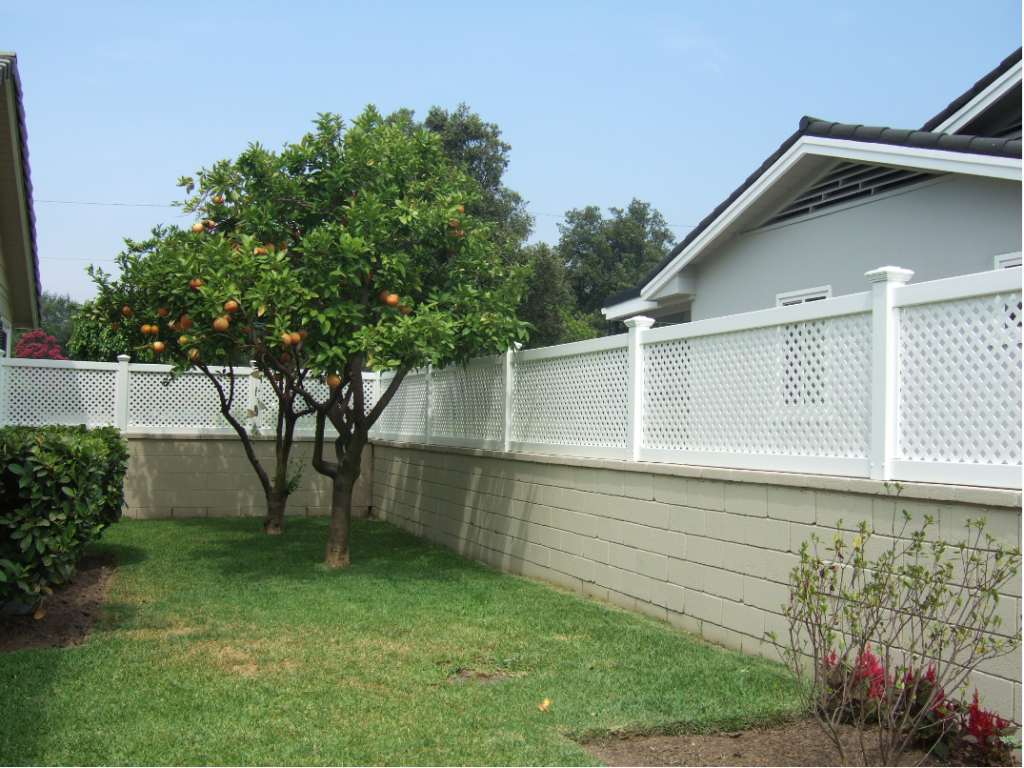 Types of Vinyl Fence Extensions