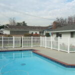 White-Closed-Picket-pool-style-vinyl-Fence