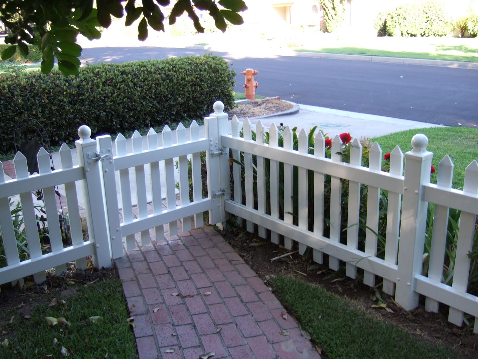 top quality beautiful picket gates