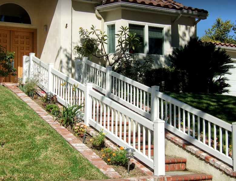 Horizontal Vinyl Fences