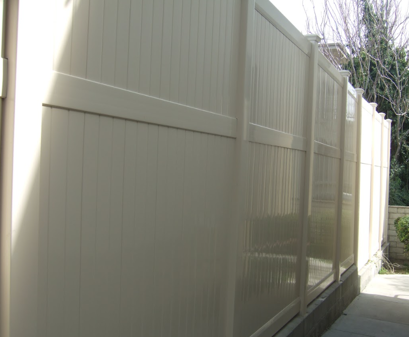 Durable & Stylish Vinyl Fence Panels